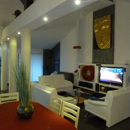 Apartamento Holidays In Paris Loft Design & Atypique Avec Jardin Massy  Exterior foto